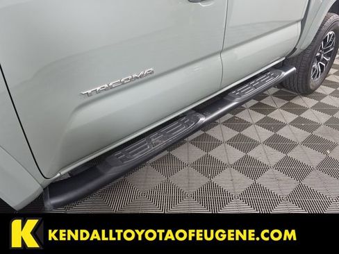 Certified 2022 Toyota Tacoma TRD Sport w/ Technology Package AWD/4WD image 9