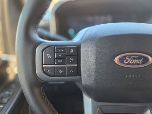 Used 2025 Ford F250 Lariat w/ Lariat Ultimate Package AWD/4WD image 16