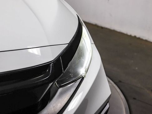 Used 2019 Honda Civic LX image 5