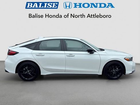 Used 2025 Honda Civic Sport image 6