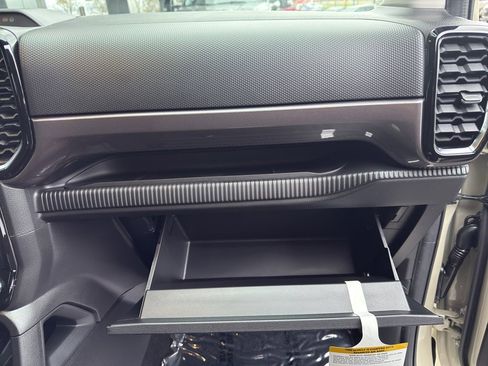 New 2025 Ford Ranger XLT w/ Equipment Group 301A High image 40