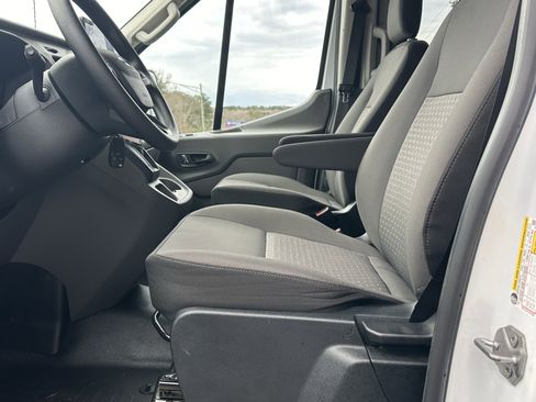 Used 2022 Ford Transit 350 XLT image 12