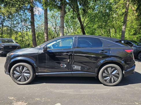 New 2025 Nissan Ariya ENGAGE e-4ORCE image 2