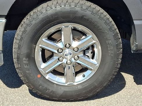 Used 2025 Ford F150 XLT w/ Equipment Group 301A Standard AWD/4WD image 8
