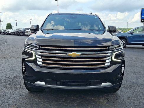 Used 2024 Chevrolet Tahoe High Country w/ Advanced Technology Package AWD/4WD image 2