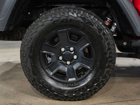 Used 2023 Jeep Gladiator Mojave w/ LED Lighting Group image 17