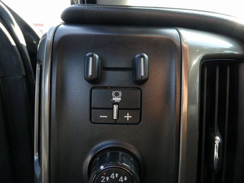 Used 2018 Chevrolet Silverado 2500 High Country w/ Duramax Plus Package image 27