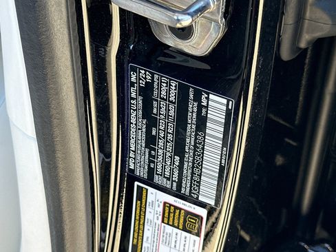 Certified 2025 Mercedes-Benz Maybach GLS 600 4MATIC image 28