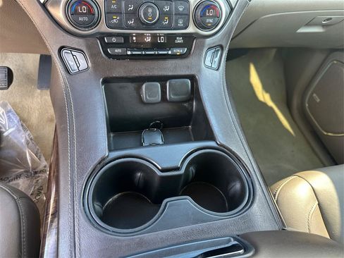 Used 2017 Chevrolet Tahoe LT AWD/4WD image 16