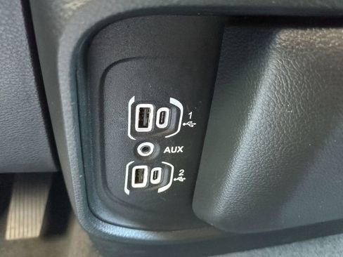 Used 2021 RAM 1500 Laramie image 25