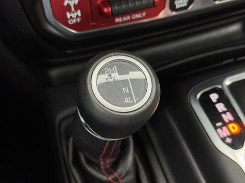 Used 2021 Jeep Gladiator Rubicon image 35