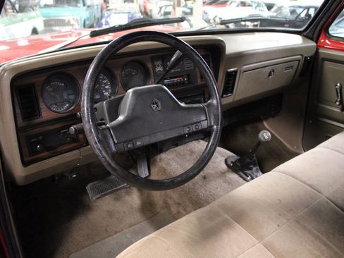 Used 1993 Dodge D/W Truck 250 image 31