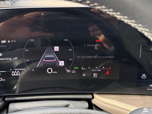 Used 2025 Audi Q5 Premium Plus w/ Premium Plus image 20