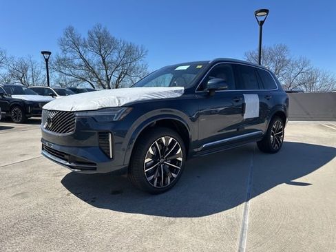 New 2026 Volvo XC90 B6 Plus w/ Protection Package image 3