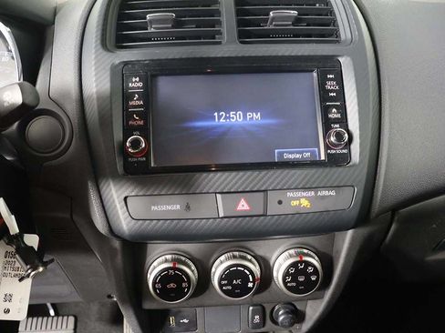 Used 2023 Mitsubishi Outlander Sport ES AWD/4WD image 38