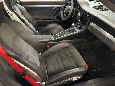 Used 2018 Porsche 911 GT3 image 53