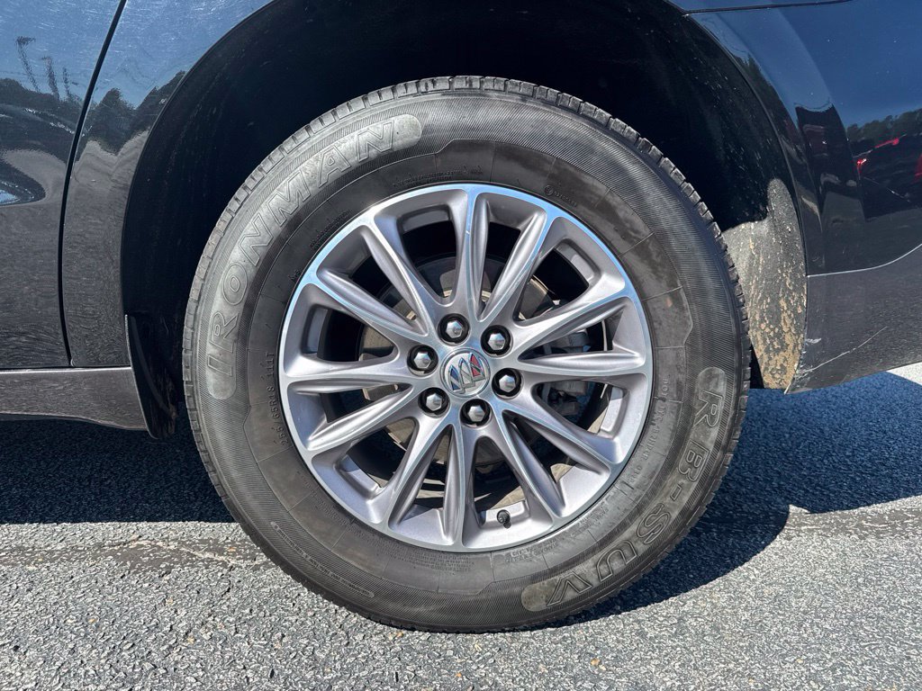 Used 2023 Buick Enclave Essence FWD image 45