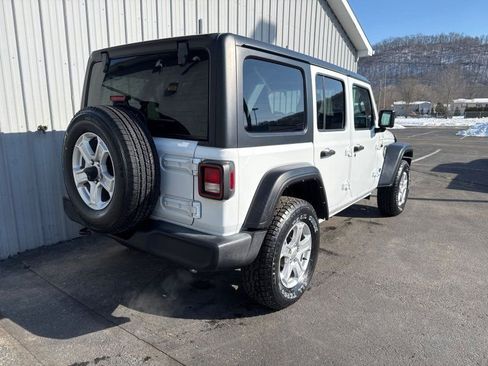Used 2022 Jeep Wrangler Unlimited Sport image 6