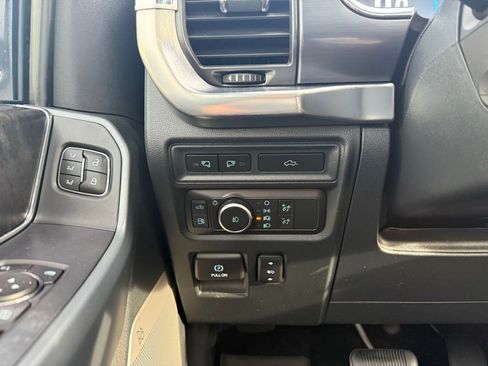 Used 2021 Ford F150 Lariat w/ Equipment Group 502A High image 26