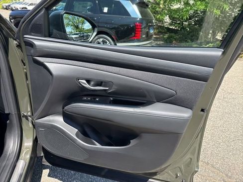 Used 2025 Hyundai Tucson Limited AWD/4WD image 31