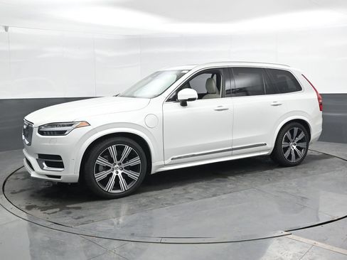 Used 2024 Volvo XC90 T8 Ultimate w/ Protection Package Premier AWD/4WD image 6