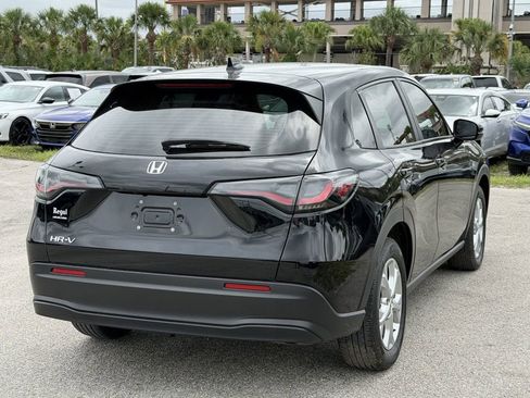 Used 2025 Honda HR-V LX image 5