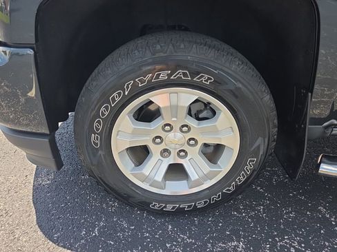 Used 2019 Chevrolet Silverado 1500 LT w/ All Star Edition AWD/4WD image 17