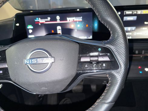 Used 2023 Nissan Ariya FWD image 18