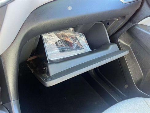 Certified 2024 Chevrolet Equinox LS image 34