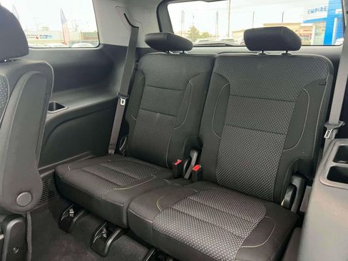 Used 2023 GMC Acadia SLE w/ Driver Convenience Package image 15