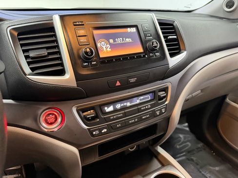Used 2019 Honda Pilot LX image 29