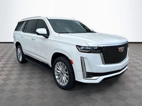 Used 2023 Cadillac Escalade Luxury image 4