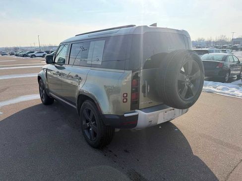 Used 2022 Land Rover Defender 110 SE image 3