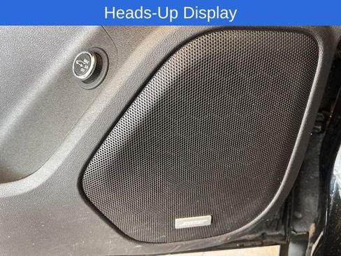 Used 2023 GMC Acadia AT4 w/ Technology Package image 15