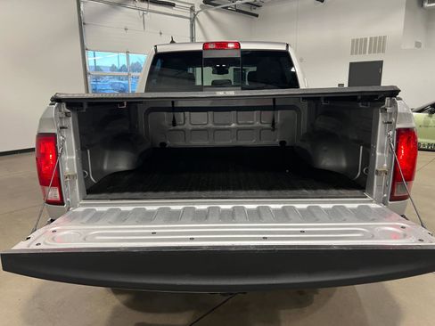 Used 2017 RAM 1500 Big Horn image 31