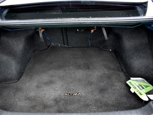 Used 2016 Nissan Altima 3.5 SR image 42