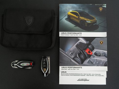 Used 2024 Lamborghini Urus Performante AWD/4WD image 21