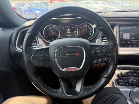 Used 2017 Dodge Challenger R/T Scat Pack RWD image 21