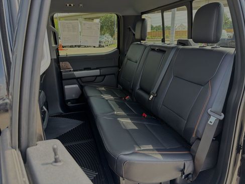 Certified 2025 Ford F250 Lariat w/ Tremor Off-Road Package AWD/4WD image 22