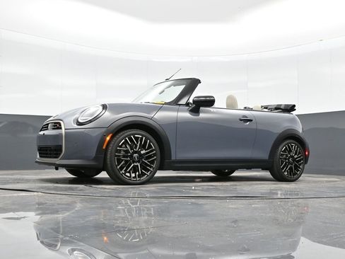 Used 2025 MINI Cooper S image 34