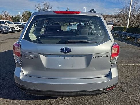 Used 2018 Subaru Forester 2.5i w/ Alloy Wheel Package image 5
