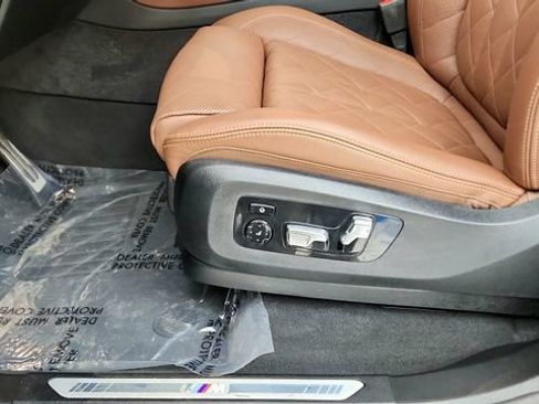 Used 2026 BMW X7 xDrive40i AWD/4WD image 53