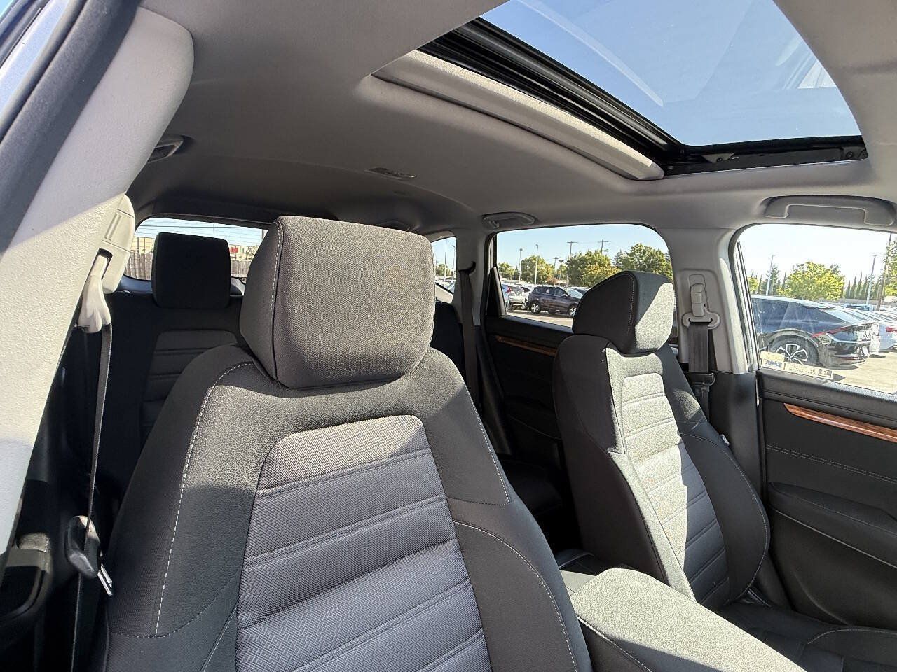 Used 2019 Honda CR-V EX image 18