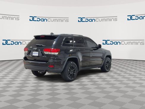 Used 2021 Jeep Grand Cherokee Laredo w/ Security & Convenience Group image 8