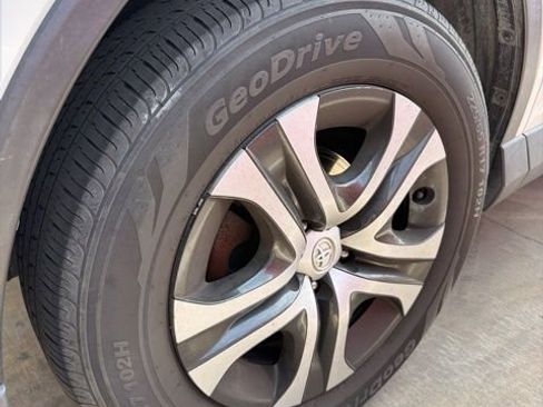 Used 2017 Toyota RAV4 LE w/ Carpet Mat Package image 6