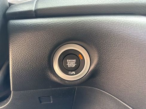 New 2026 Chrysler Voyager LX image 15