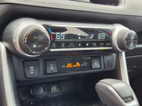 Used 2024 Toyota RAV4 XLE Premium w/ Weather Package AWD/4WD image 21