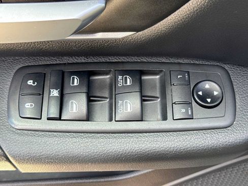 Used 2021 RAM 1500 Big Horn AWD/4WD image 16
