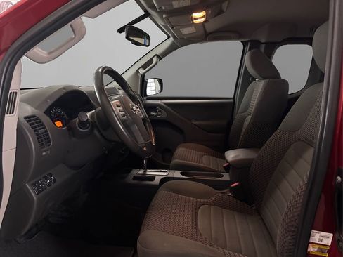 Used 2016 Nissan Frontier SV w/ SV Value Truck Package image 9