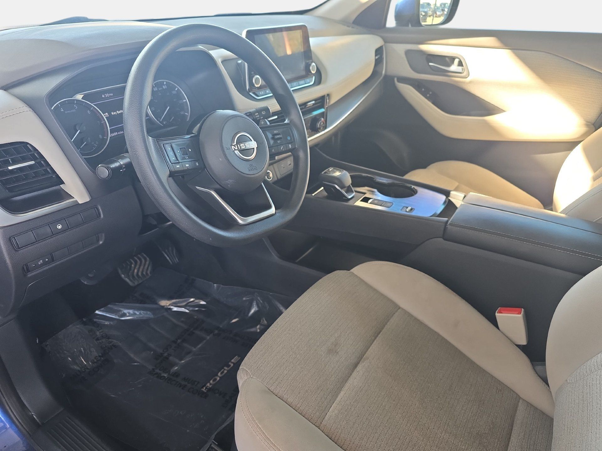 Used 2023 Nissan Rogue SV FWD image 15